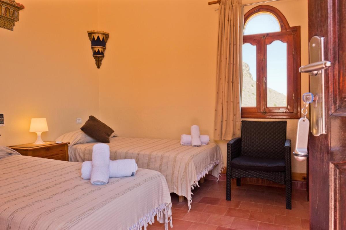 Casa Paca Alhucemas Guesthouse B&B ภายนอก รูปภาพ