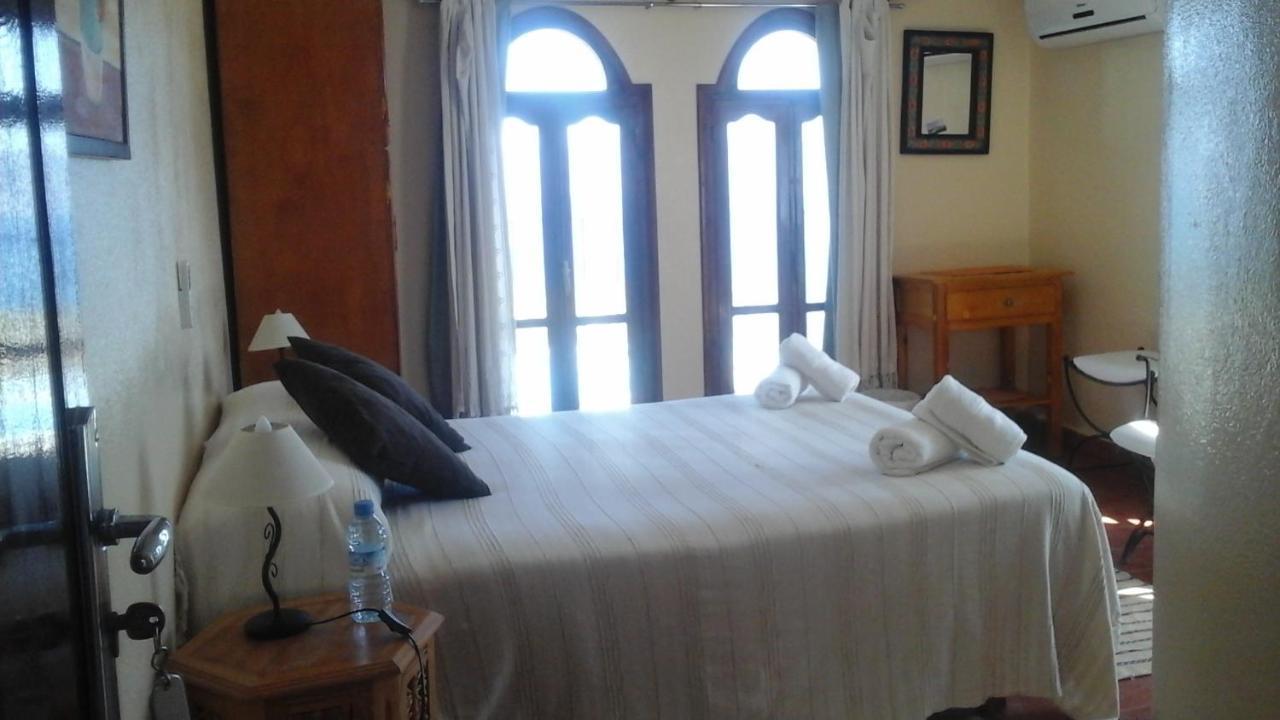 Casa Paca Alhucemas Guesthouse B&B ภายนอก รูปภาพ